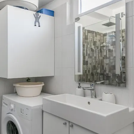 Mero Διαμέρισμα *